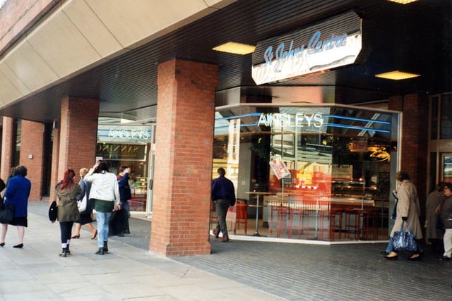 St John's Centre seen from Merrion Street in August 1991 with Ainsley's Bakery prominent. The entrance to the shopping centre, which opened in 1985, can be seen on the right.
