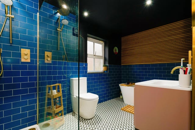 There is also a wonderful contemporary family bathroom, and a seperate top floor shower room.