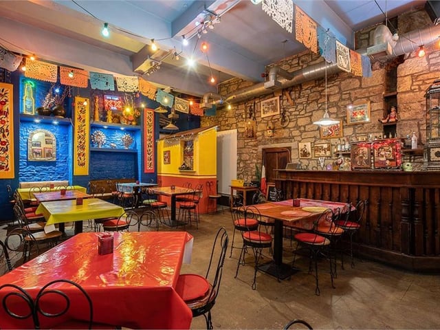 Lower ground dining area 1.