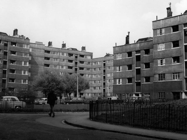 A view from the inner courtyard of Quarry Hill Flats in June 1967.