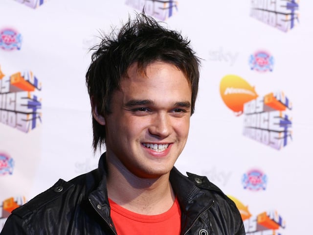 The Bradford-born singer was the runner-up on the first season of Pop Idol.