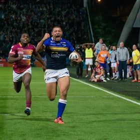 Ryan Hall scores as the hooter sounds to secure victory for Leeds Rhinos at Huddersfield Giants in the final game of the 2015 regular season, winning them the Super League leaders' shield. Picture by Allan McKenzie/SWpix.com.