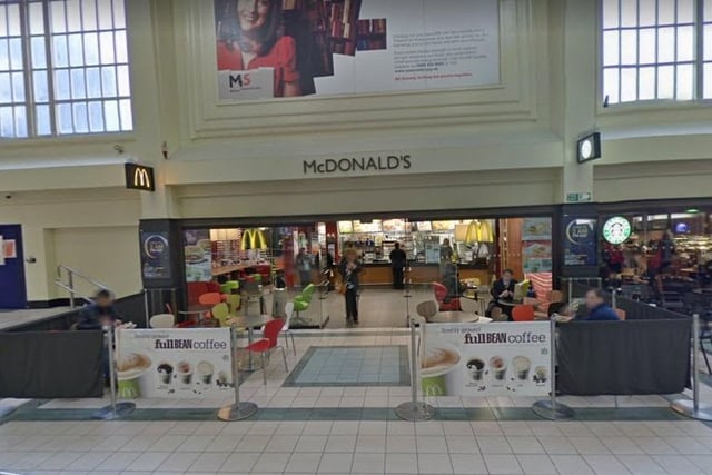 The McDonald's branch inside Leeds City Station has a rating of 3.8 from 1,109 Google reviews.