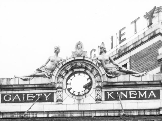 Share your memories of Harehills in the 1960s with Andrew Hutchinson via email at: andrew.hutchinson@jpress.co.uk or tweet him - @AndyHutchYPN