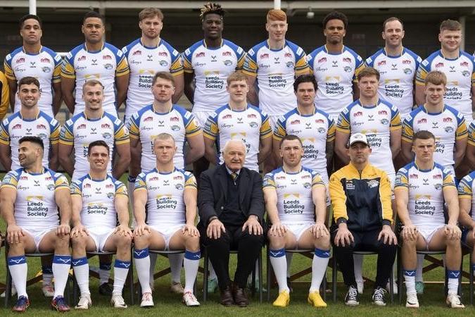 Chairman Paul Caddick and coach Rohan Smith joined Leeds Rhinos' players on their 2024 team picture.