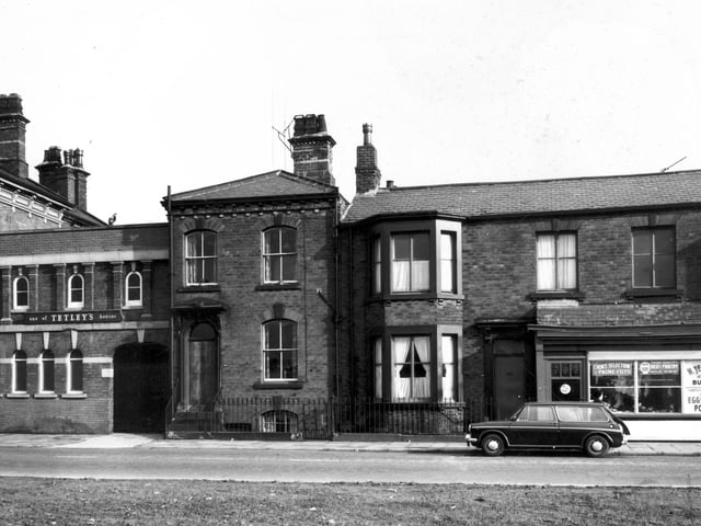 November 1967 and on the far left is the Queen Hotel public house, a Tetley's establishment on Burley Road.