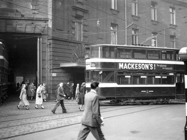 Tram no 199 entering the tram depot on Swinegate in September 1954.