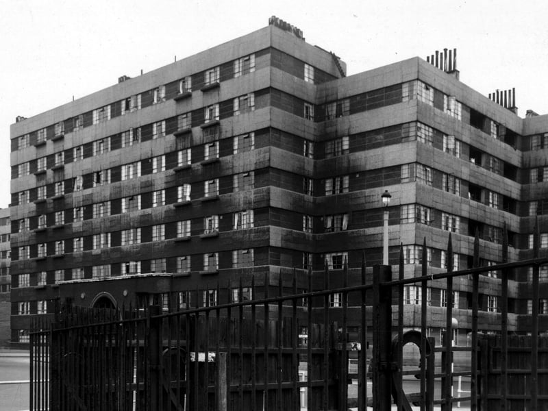 Looking from New York Road across Eastgate towards Quarry Hill Flats in June 1951.