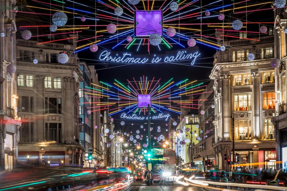 These UK towns and cities spend the most on Christmas lights and decorations | Yorkshire Evening ...