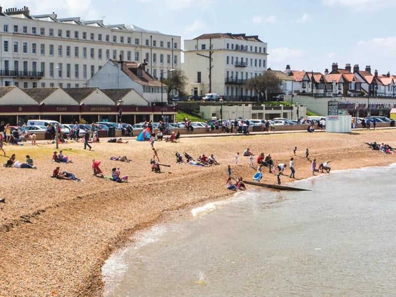 With a selection of great fish and chip shops, Herne Bay is a great coastal destination to visit this summer holiday if you’re looking to have a bite to eat by the seaside!