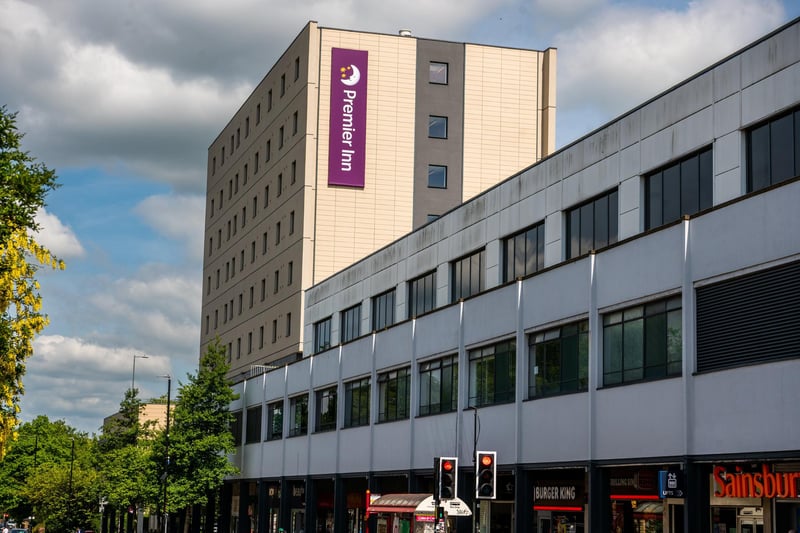 The Premier Inn in Headingley is ideally located close to Headingley Cricket Ground and across from the Headingley Arndale Centre.