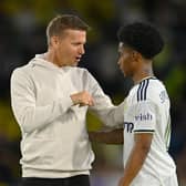 LEEDS, ENGLAND - AUGUST 24: Jesse Marsch, Manager of Leeds United speaks to Crysencio Summerville of Leeds United after the Carabao Cup Second Round match between Leeds United and Barnsley at Elland Road on August 24, 2022 in Leeds, England. (Photo by Clive Mason/Getty Images)