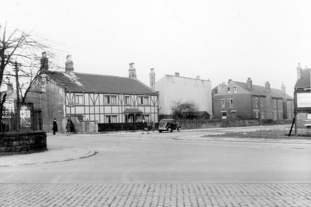 South End Avenue and Stanningley Road in March 1939.