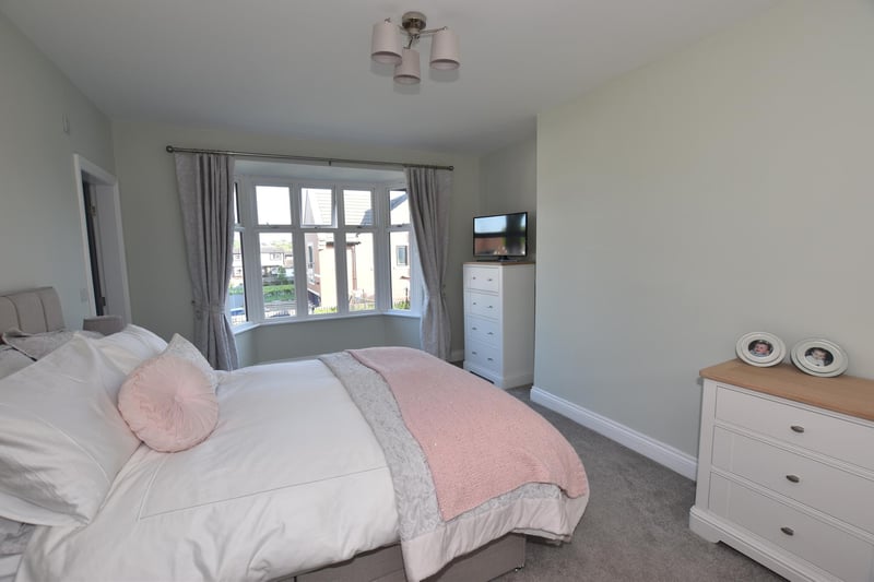 Two of the first floor double bedrooms have ensuite shower rooms.