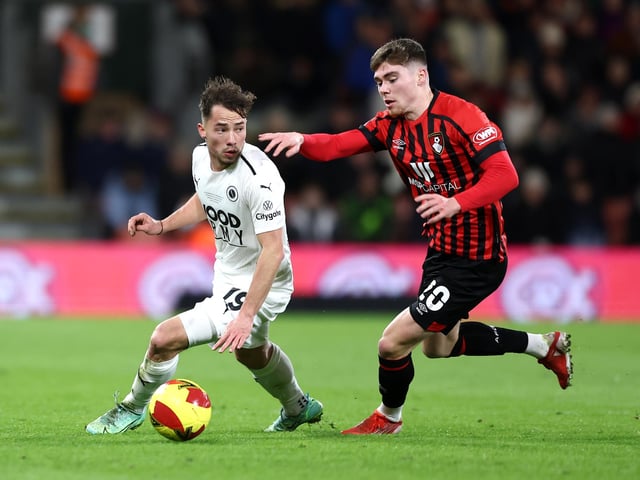 Bournemouth are considering a permanent move for Leeds United loanee Leif Davis in the summer (DorsetLive)