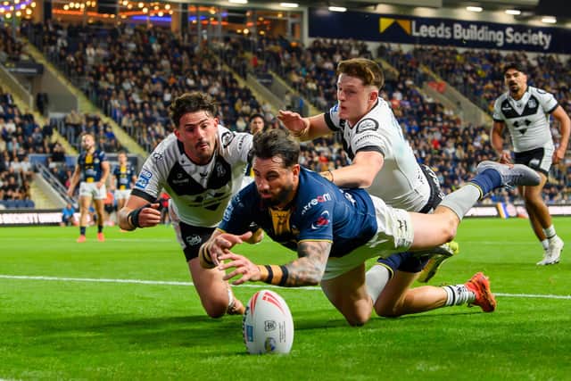 Jack Bird narrowly fails to score for Leeds Rhinos against Hull FC. Picture by Allan McKenzie/SWpix.com.