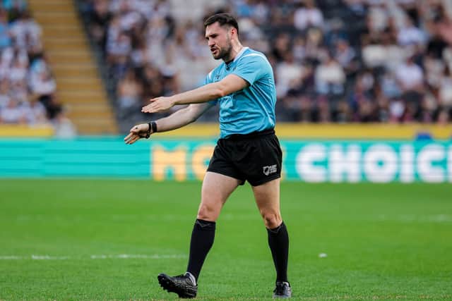 Referee Aaron Moore. Picture by Alex Whitehead/SWpix.com.