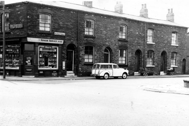 Mariners Terrace from the junction with Dewsbury Road in May 1964.