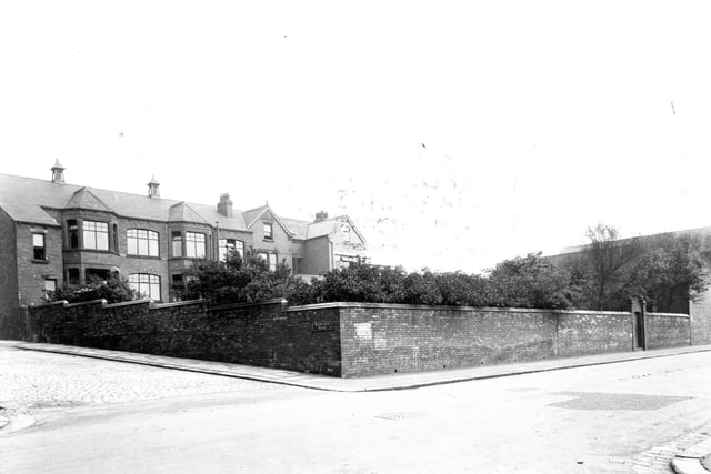 East End Park Working Men's Club pictured in June 1935. The secretary was William Hollingdrake and stewardess Clara Eason. The photo was taken from Welbeck Road which can be seen in the foreground.