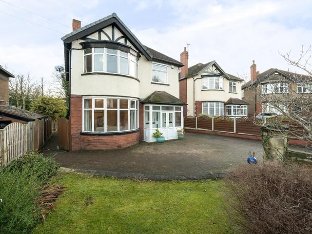 Built-in the mid 1920s and featuring over 1600sq.ft, this fantastic four-bedroom property is ideal for anyone looking for a detached house in the area. The property is located on the sought-after street of Halcyon Hill, and boasts a fantastic blend of character features and modern elements.