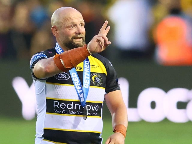 Paul McShane (York Knights at Castleford Tigers): Grade B drops knees, three penalty points, total points 4.5 - fine.