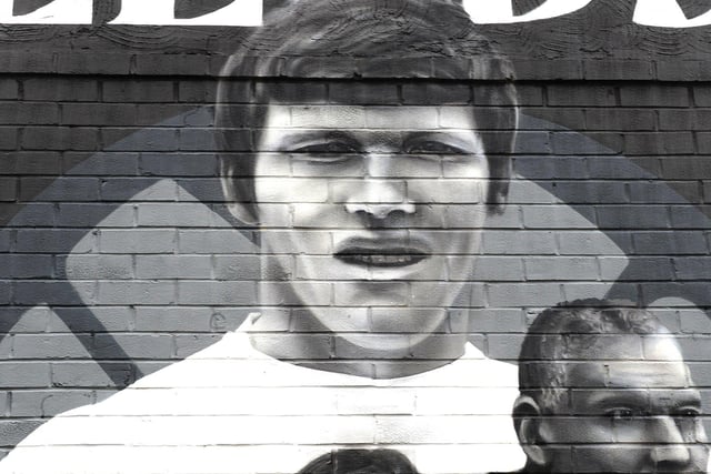 Leeds United Supporters' Trust today proudly unveiled their 14th Leeds United commissioned mural for former footballer Eddie Gray.