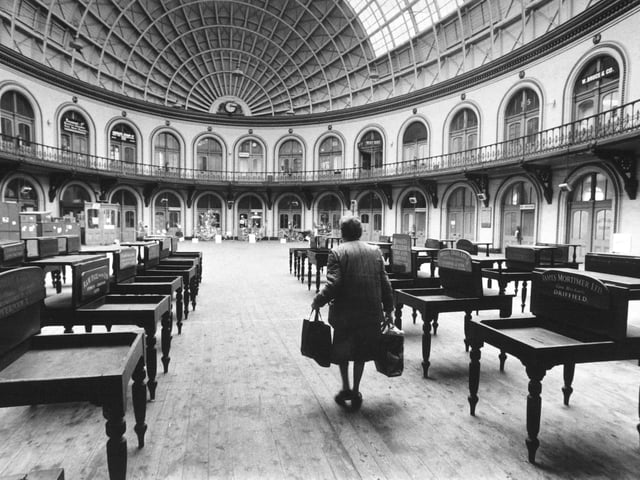 Share your memories of Leeds in 1988 with Andrew Hutchinson via email at: andrew.hutchinson@jpress.co.uk or tweet him - @AndyHutchYPN