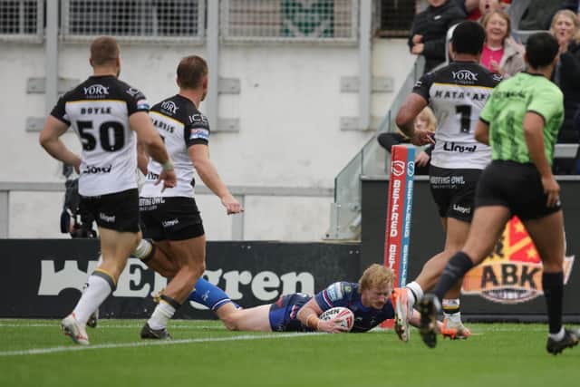 Lachlan Walmsley scores during Wakefield Trinity's win against York Knights last week. Picture by John Clifton/SWpix.com.