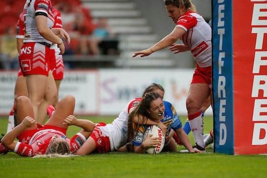 Fran Goldthorp scores the winning try for Leeds at St Helens last June. Picture by Ed Sykes/SWpix.com.