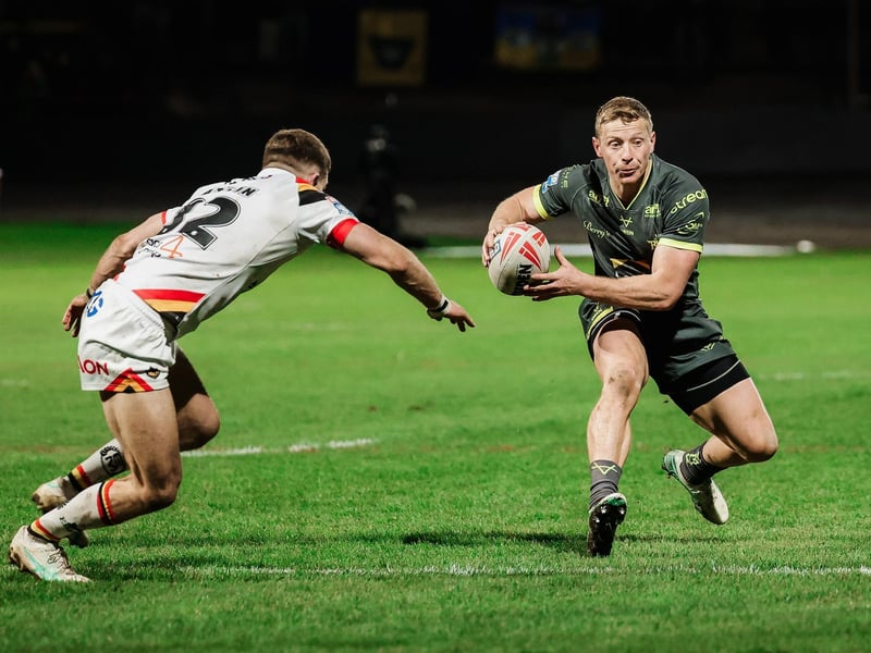 Made more tackle busts (58) than any other player in Super League; some shaky moments but highly influential 7.5