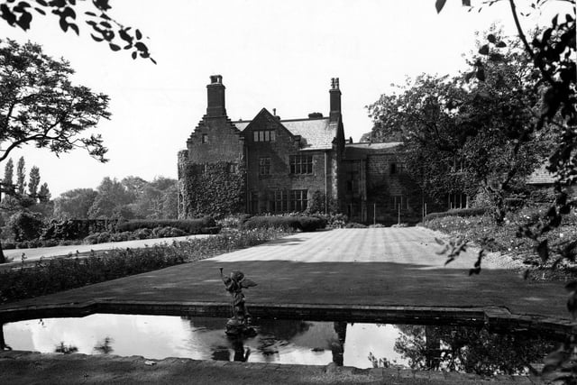 Carr Manor on Stonegate Road pictured in September 1950. The house was built in 1881 and designed by E.S. Prior.