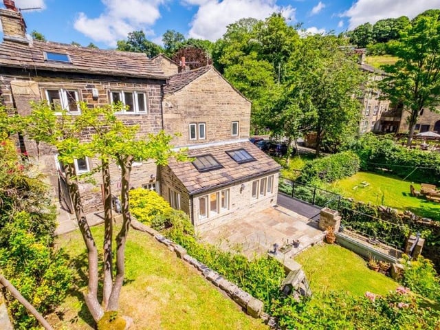 Overview of the stunning property and garden area.