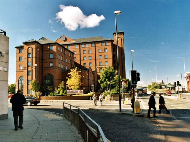 October 1999 and this view looks along Wellington Street on to the Crowne Plaza Hotel. The hotel was opened in May 1990 by the Earl of Harewood as the Crest and in 1997 became the Holiday Inn Crowne Plaza then dropped the Holiday Inn.