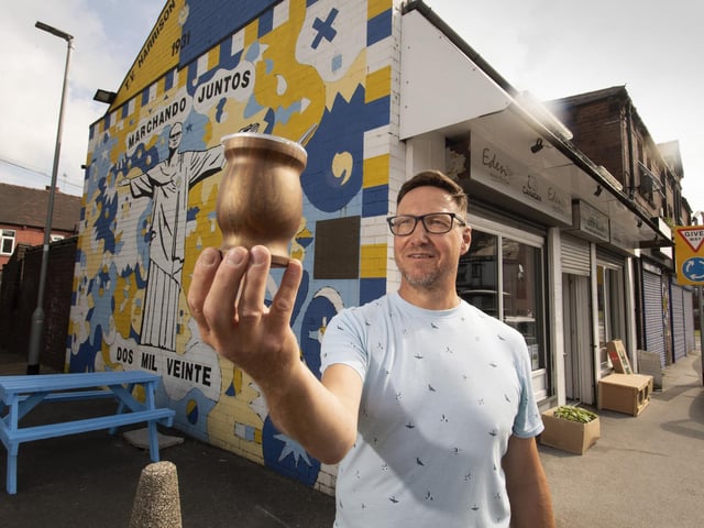 A one-of-a-kind Bielsa-themed pet cafe has opened in the Pet Lodge Superstore in Wortley. Owner Arron Lambert is dedicating the cafe to the former Leeds United boss, with Bielsa themes running through the venue, from the music and decor to the food on offer. Lil and Flo’s Pet Cafe, named after Arron’s daughters, will serve hot drinks and buns for humans, including Bielsa’s favourite mate tea.