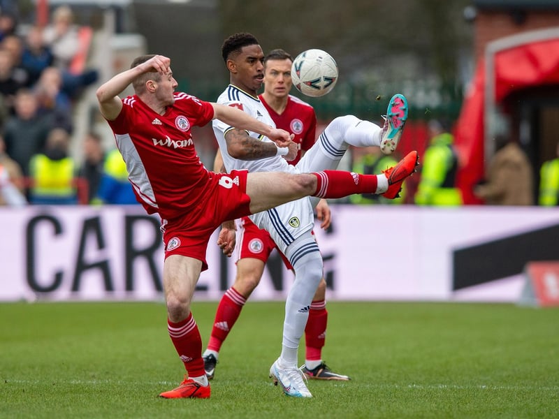7 - Quite similar to Kristensen in the sense that his performance improved as the game went on and particularly in his case in the second half. Offered plenty going forward and neatly finished after Bamford's fine assist. Also made one very important clearance at the other end.