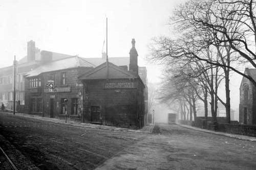 The Beckett's Arms pub with the New Beckett's Arms behind. This photo was taken at the junction of Meanwood Road and Monkbridge Road in January 1939. Part of the Methodist church is visible.
