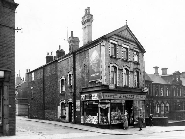 Enjoy these photo memories from around Beeston in 1964. PIC: West Yorkshire Archive Service