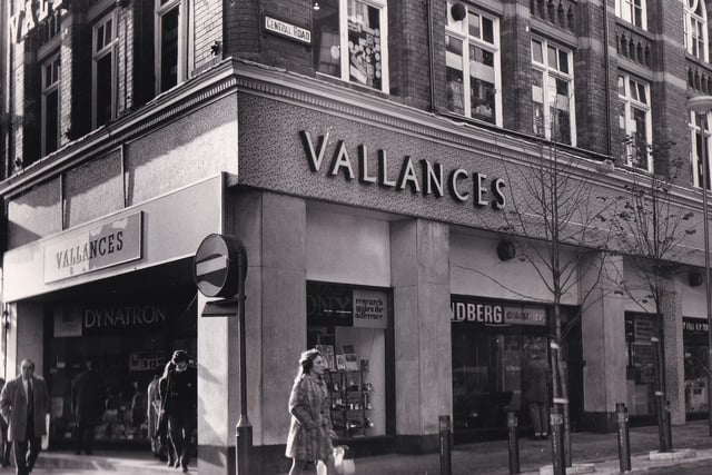 The Vallanes store on the corner of Central Road and New Market Street opposite the Corn Exchange in November 1972.