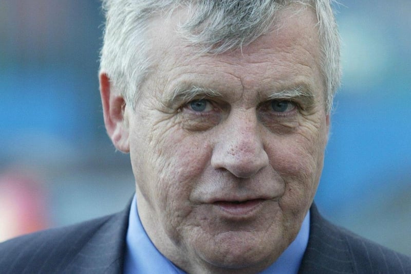 Peter Lorimer, former Leeds and Scotland midfielder, has sadly died aged 74