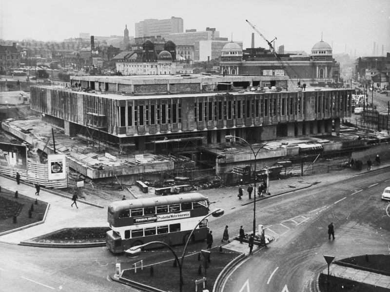 Work goes ahead on Bradford's new Law Courts in January 1971.  The Alhambra Theatre is in the background.