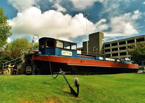 Enjoy these photo memories from around Leeds in 1999. PIC: Leeds Libraries, www.leodis.net
