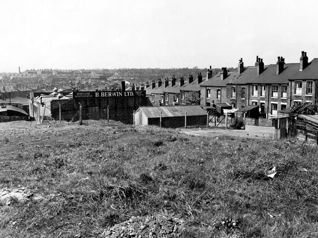 Rosebud Walk in May 1956. To the left is B. Berwin Ltd., clothing manufacturers, on Roseville Road.