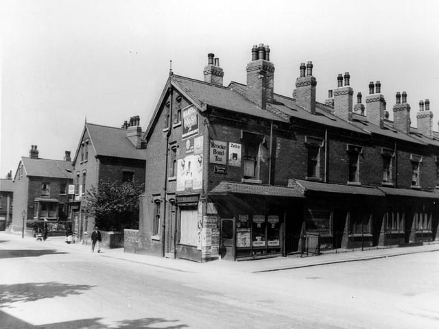 Shop on the corner of Trafford Avenue and Foundry Lane (renamed Foundry Approach) in June 1939, showing advertising signs for Zebo, Brooke Bond Tea, Mansion Polish, Gold Flake and Capstan.
