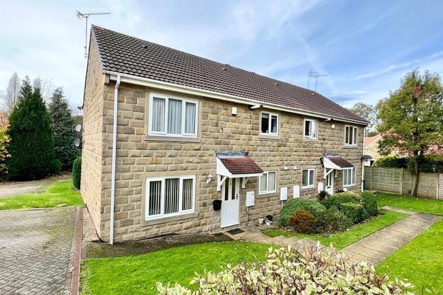 This well maintained and tastefully decorated two bedroom flat in Wetherby offers light and spacious living accommodation, replacement double glazed windows and a refitted shower room. It is close to a range of shops, a primary school and sporting facilities, including a cricket and squash club, swimming pool and a golf course.