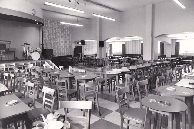 The concert room at the New Canning WMC on Dewsbury Road pictured in May 1976.