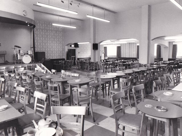 The concert room at the New Canning WMC on Dewsbury Road pictured in May 1976.