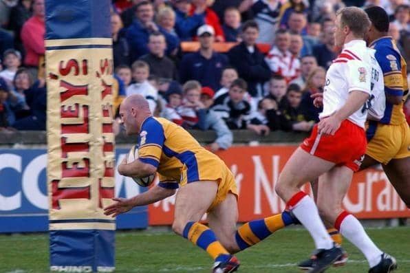 In April, 2003, Leeds Rhinos won 24-16 at St Helens in a Super League clash when Keith Senior, pictured, scored two tries. The following week the sides met again in a Challenge semi-final which Leeds wn 33-26. Picture by Steve Riding.