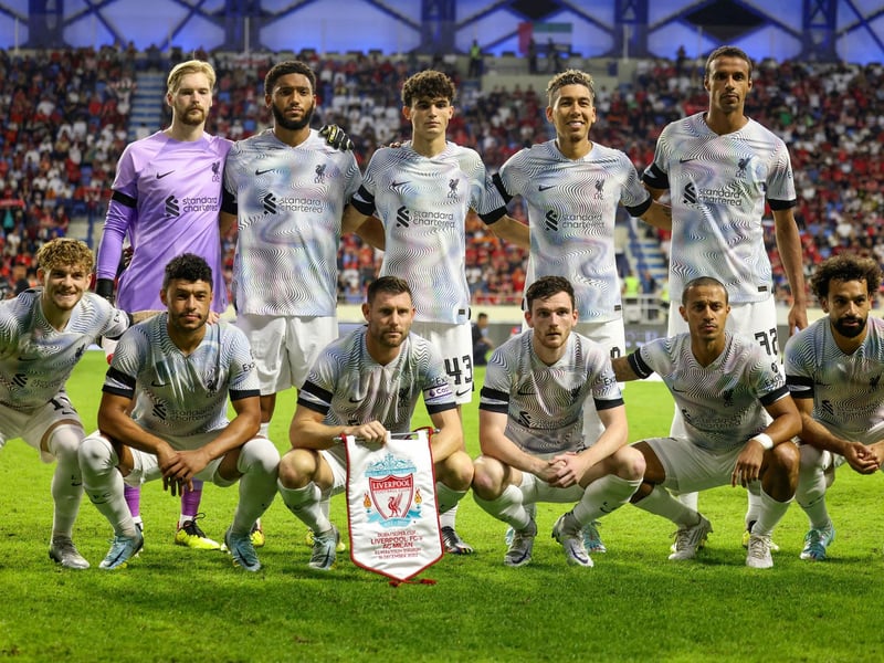 Liverpool's players pose for a group picture ahead of the Dubai Super Cup 2022 match between Liverpool and AC Milan at al-Maktoum stadium in the Gulf emirate, on December 16, 2022. (Photo by Karim SAHIB / AFP) (Photo by KARIM SAHIB/AFP via Getty Images)