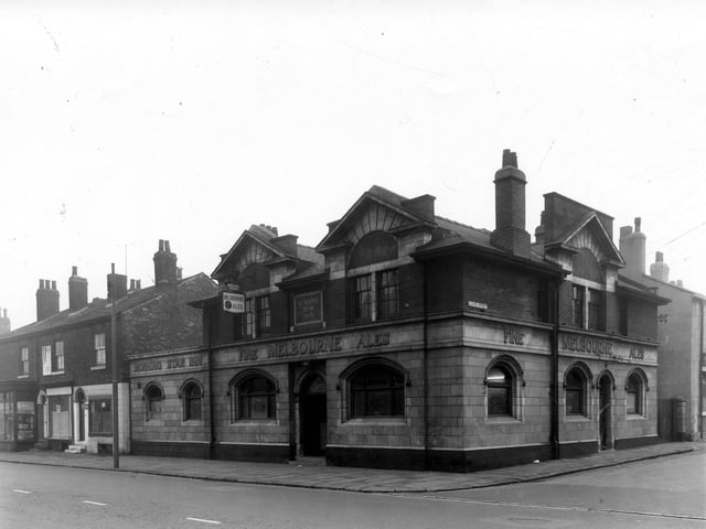 The Morning Star on Kirkstall Road pictured in October 1959. The landlord at the time was Alan Armitage. The pub was demolished in the 1960s.