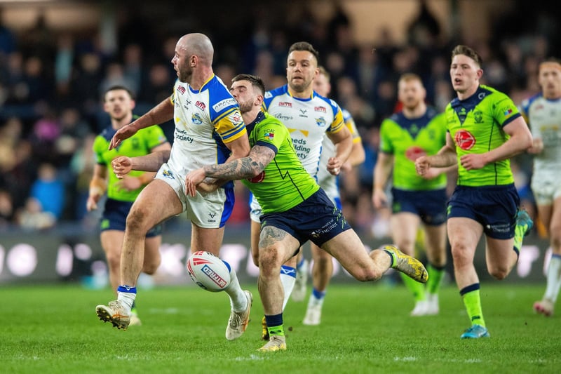 Matt Frawley makes a break, but the ball is knocked out. The referee gave the scrum to Warrington.
